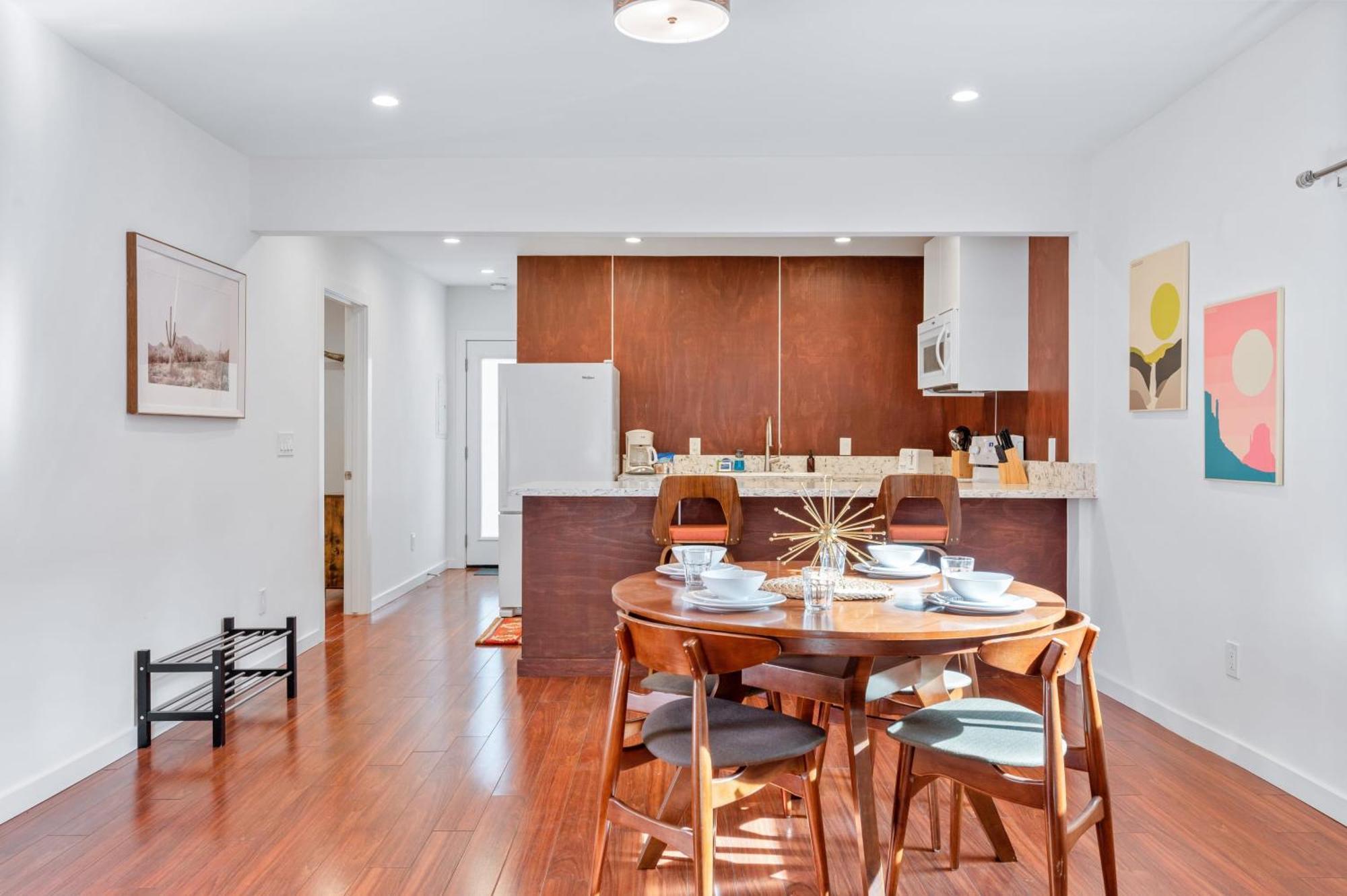 Southwest Chic Bungalow In The Heart Of Hollywood ลอสแอนเจลิส ภายนอก รูปภาพ